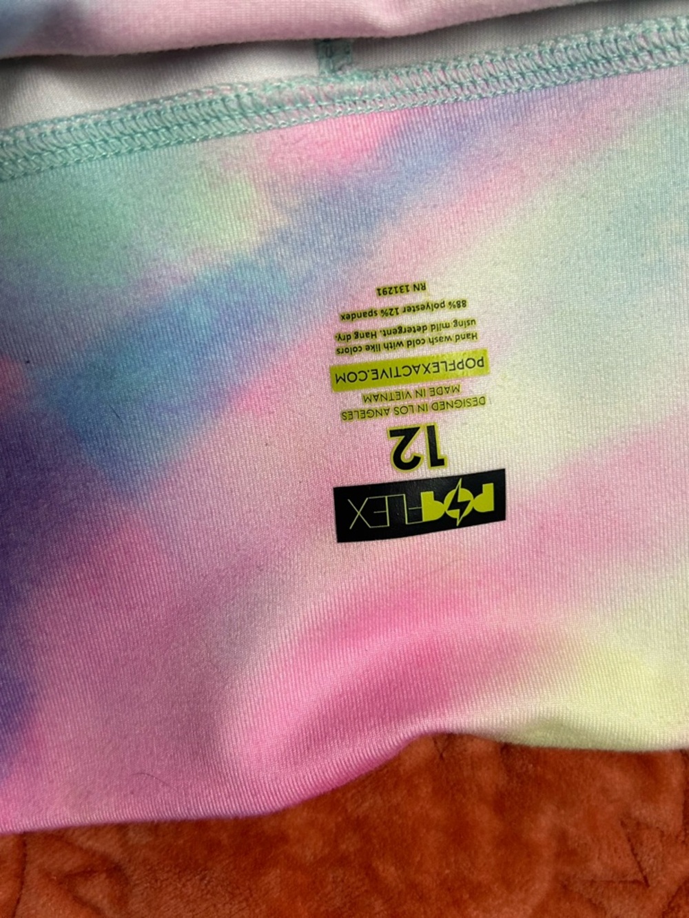 Women’s pop flex Pastel Tie-Dye Performance Shorts - Picture 5 of 5